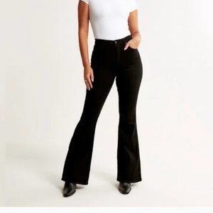 ABERCROMBIE & FITCH The Flare Ultra High Rise Jean size 26S